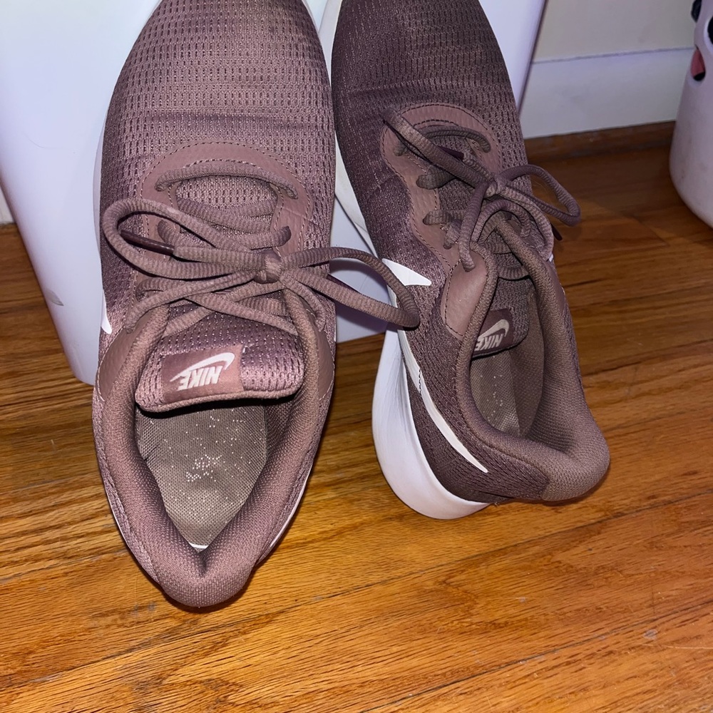 nike running shoes
